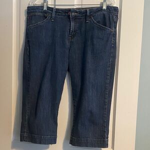 Denim capri pant